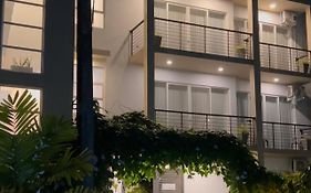 Silina Airport Residence & Transit Hotel